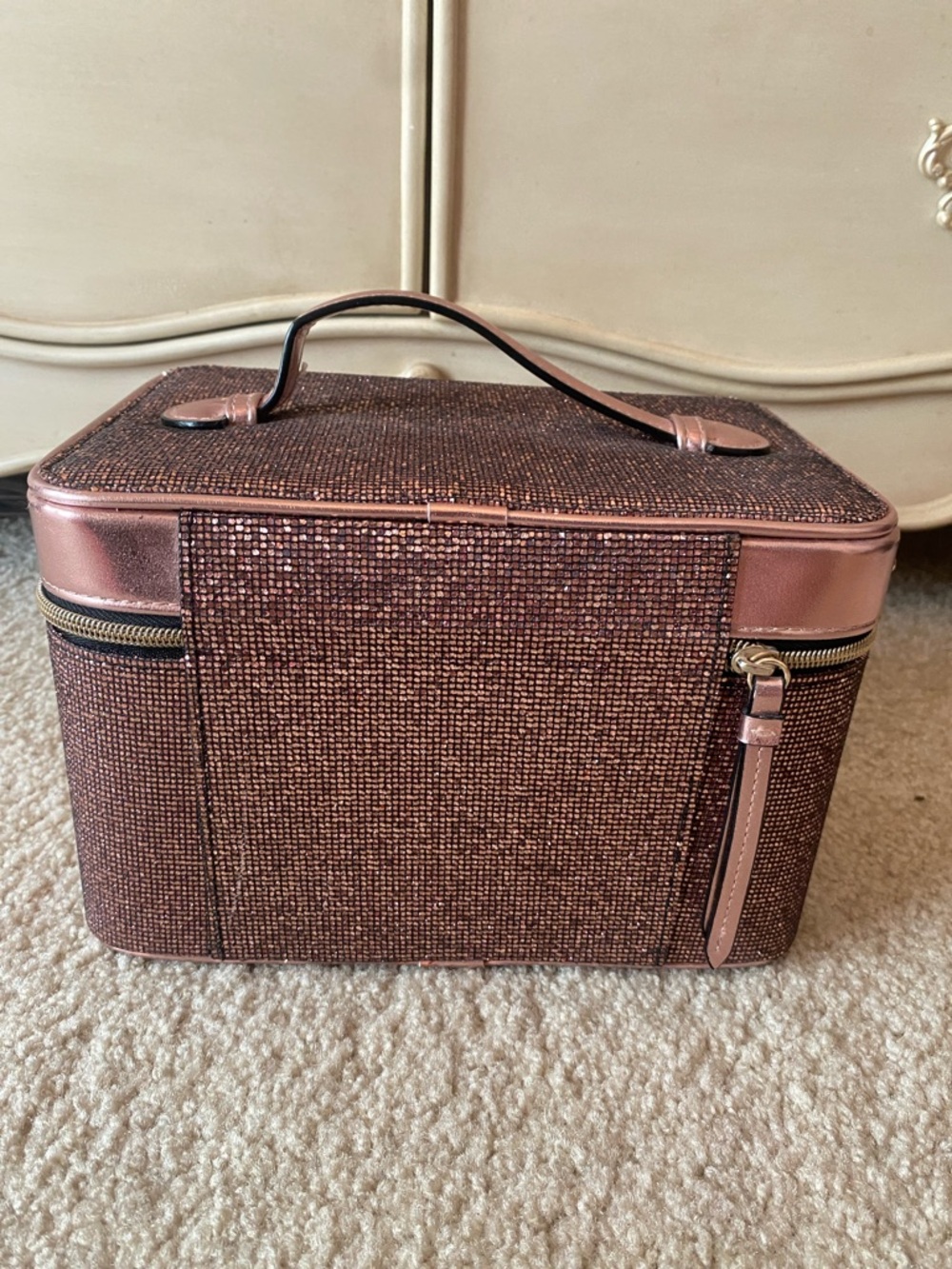 Victoria's Secret Rose Gold and Glitter Cosmetic Case - Picture 4 of 7